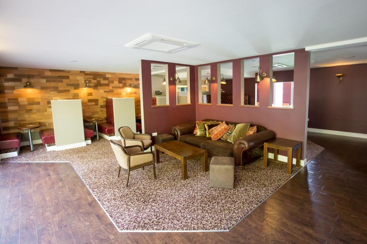 Lane End Hotel Хай Уикъмб Екстериор снимка