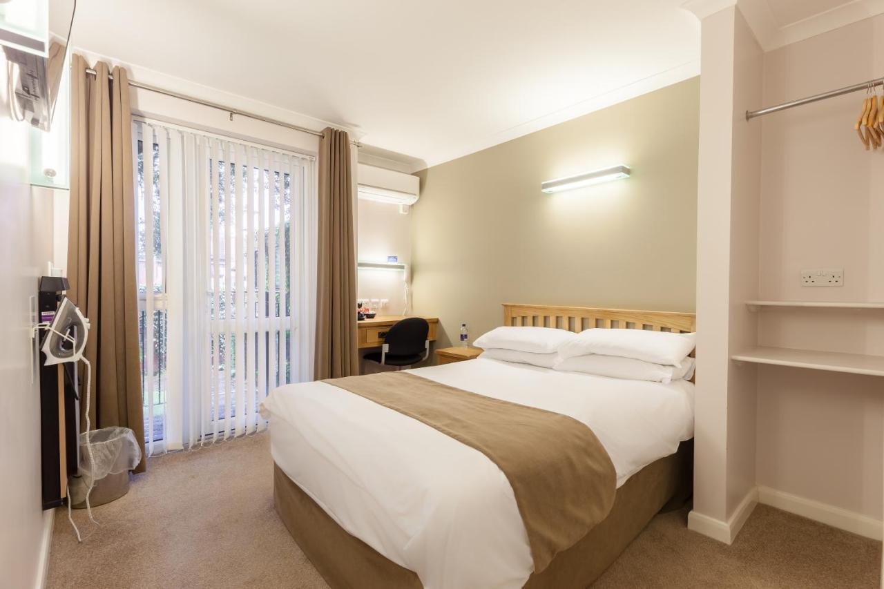 Lane End Hotel Хай Уикъмб Екстериор снимка