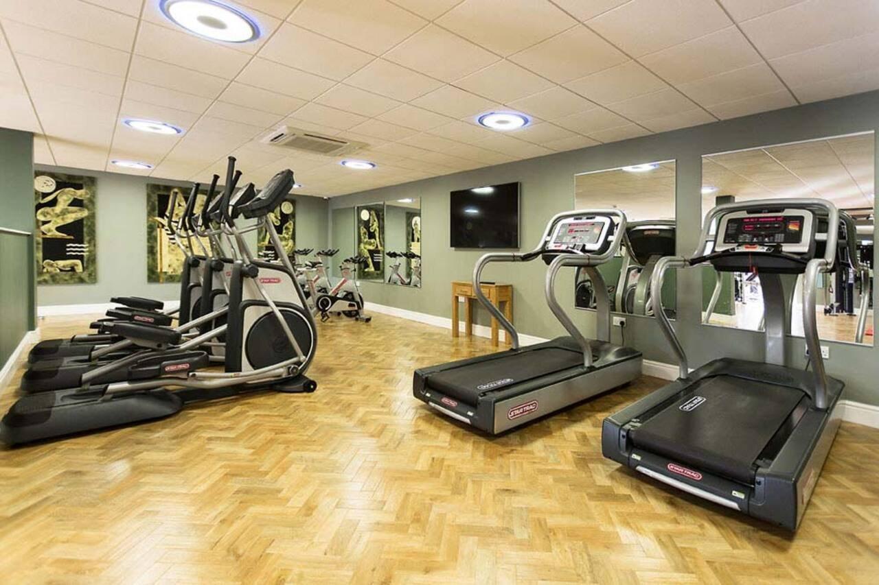 Lane End Hotel Хай Уикъмб Екстериор снимка
